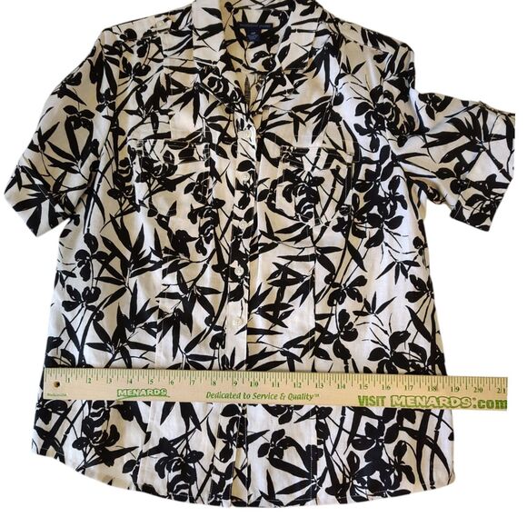 Westbound Petites 100% Linen Black White Floral Button Up Short Sleeve Size 10P - Picture 9 of 9